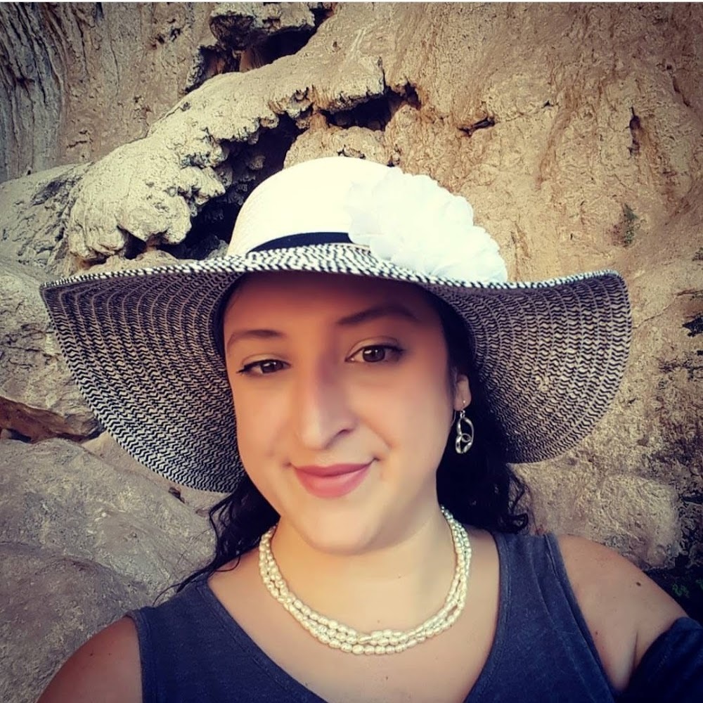 Meet your Posher, Sara